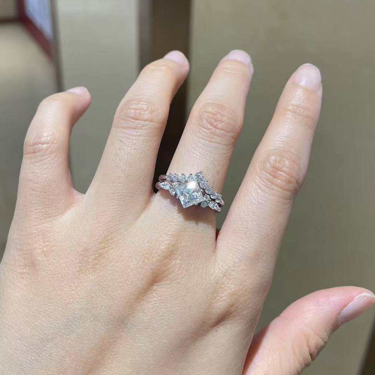 公主方女戒S925银镀白金主副套戒叠戴定制选款主石莫桑钻1.2ct/副石高碳钻